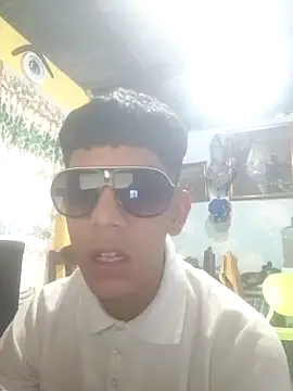 DecisivePimiento online show from 19, 9, 2025