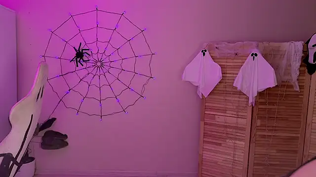 Snapshot of Miss_Mia_Murr chatting on 30, 10, 2025 Miss Mia Murr online show from 30, 10, 2025