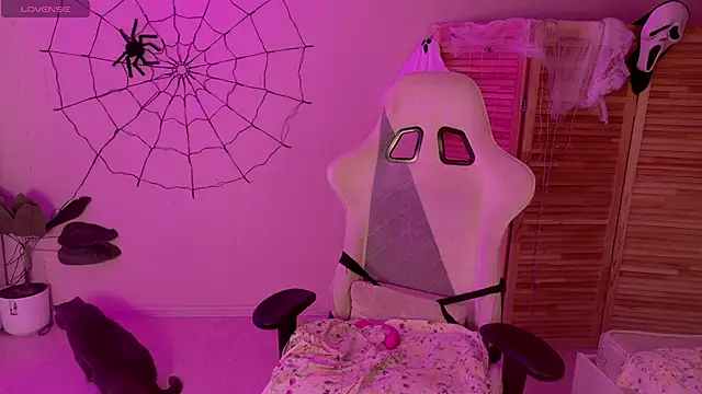 Snapshot of Miss_Mia_Murr chatting on 16, 11, 2025 Miss Mia Murr online show from 16, 11, 2025