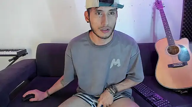 Henrikk senn online show from 17, 12, 2024