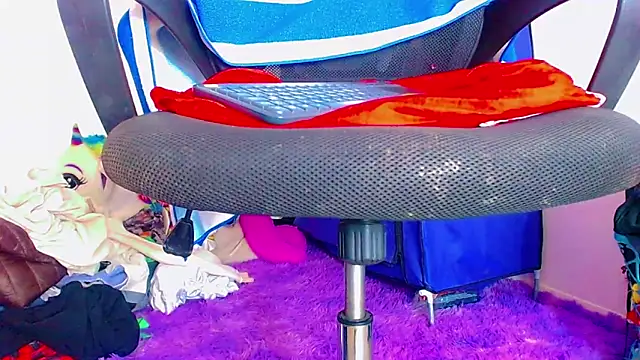 nicol gill  online show from 8, 2, 2025