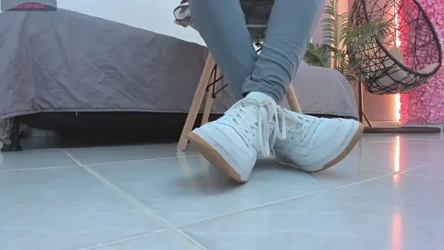 Angela donnato online show from 1, 3, 2025