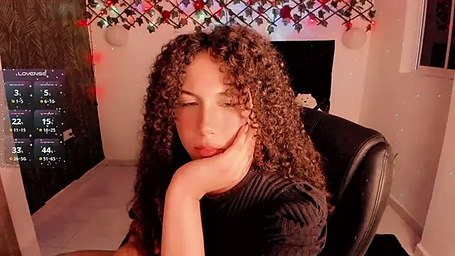 Snapshot of Lilith_Miller21 chatting on 26, 9, 2025 Lilith Miller21 online show from 26, 9, 2025