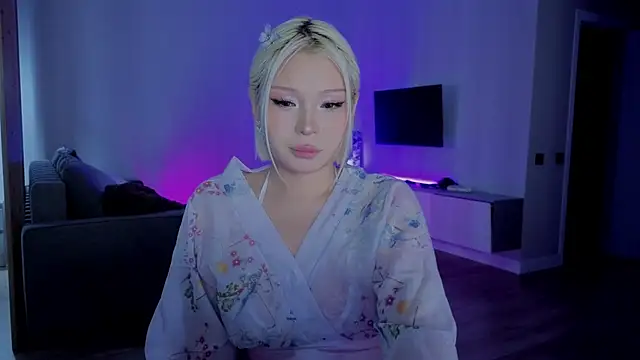 RileyMee online show from 17, 11, 2025