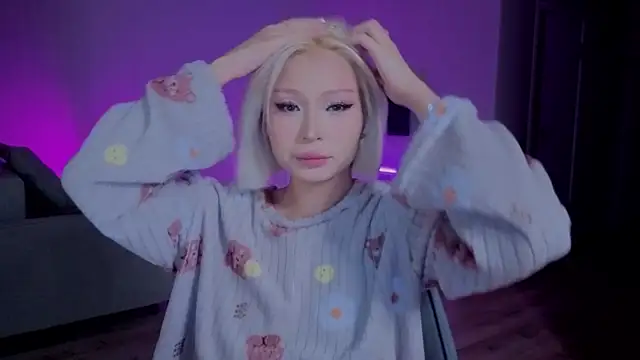 RileyMee online show from 22, 11, 2025