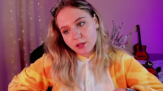 Diana Flower online show from 13, 3, 2025