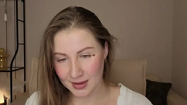 Snapshot of Helens_love chatting on 28, 11, 2025 Helens love online show from 28, 11, 2025