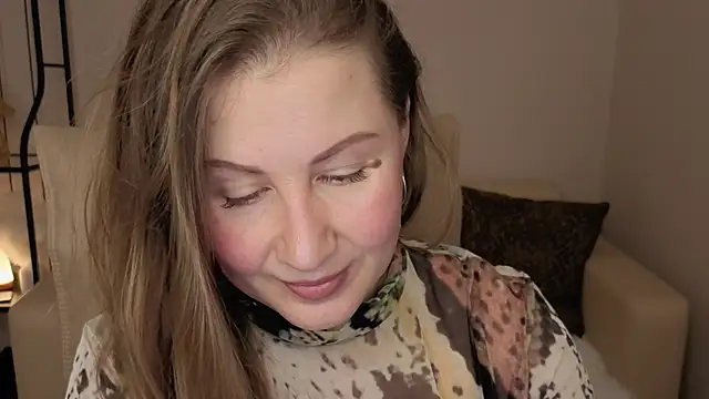 Snapshot of Helens_love chatting on 30, 11, 2025 Helens love online show from 30, 11, 2025