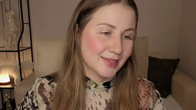 Snapshot of Helens_love chatting on 14, 12, 2025 Helens love online show from 14, 12, 2025