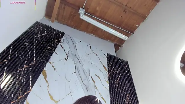 ebony hot1 online show from 18, 2, 2026