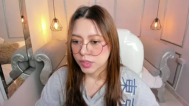 Lanna18 online show from 10, 3, 2025