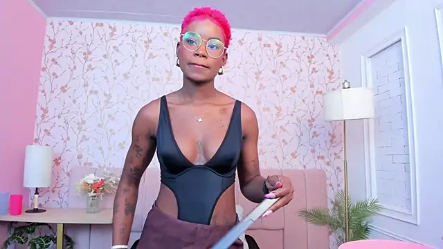 amber-hill online show from 25, 3, 2026