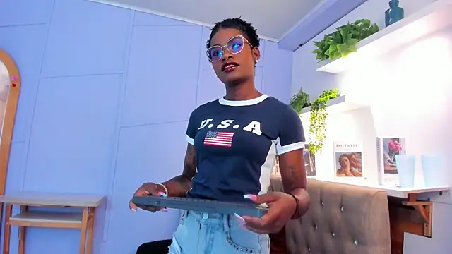 Snapshot of amber-hill chatting on 4, 7, 2026 amber-hill online show from 4, 7, 2026