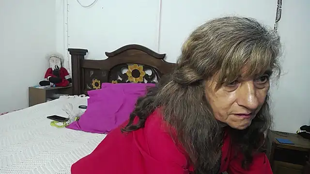 Snapshot of DominaLeona chatting on 29, 1, 2025 DominaLeona online show from 29, 1, 2025