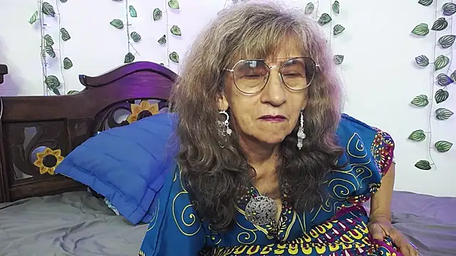 Snapshot of DominaLeona chatting on 19, 3, 2025 DominaLeona online show from 19, 3, 2025