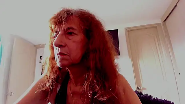 Snapshot of DominaLeona chatting on 24, 9, 2025 DominaLeona online show from 24, 9, 2025