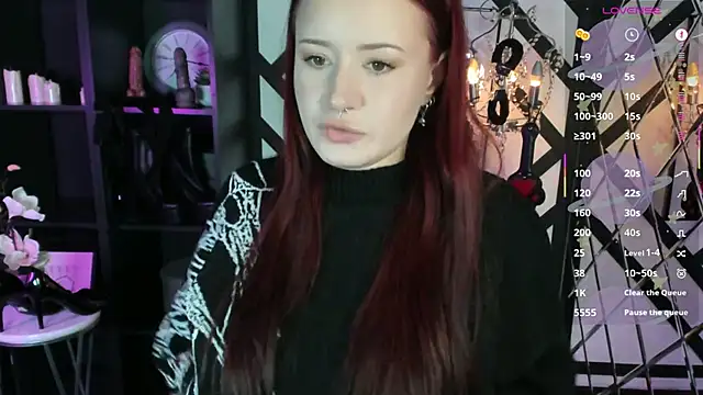 Lily Moonlight online show from 28, 2, 2026