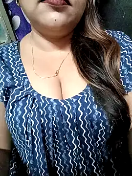 Snapshot of Beautyy38 chatting on 28, 2, 2025 Beautyy38 online show from 28, 2, 2025