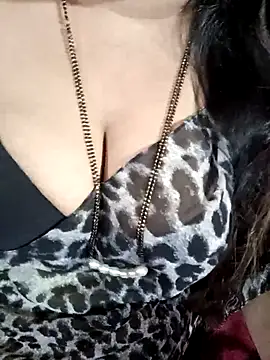 Snapshot of Beautyy38 chatting on 27, 9, 2025 Beautyy38 online show from 27, 9, 2025