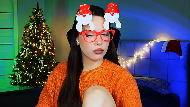 Stacy Gonzales  online show from 30, 12, 2024