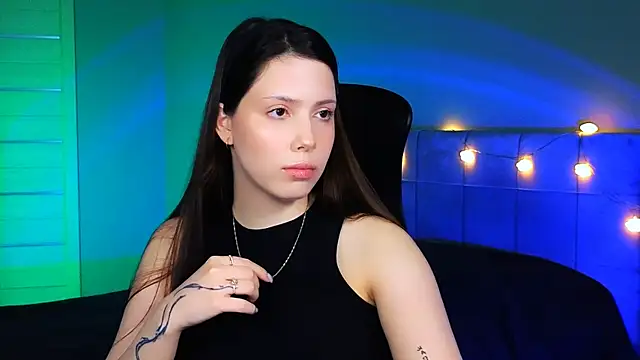 Stacy Gonzales  online show from 21, 2, 2025