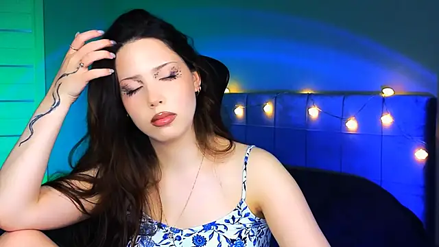 Stacy Gonzales  online show from 11, 3, 2025