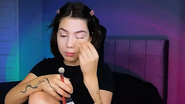 Stacy Gonzales  online show from 20, 9, 2025