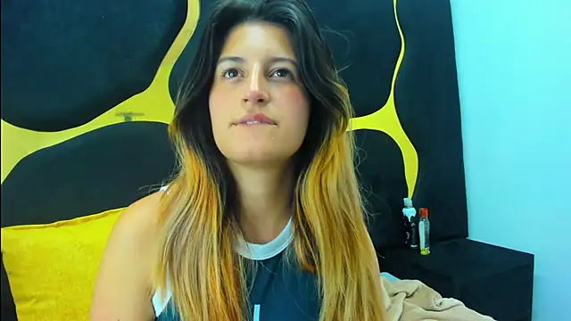 GiaRoussel online show from 18, 3, 2025