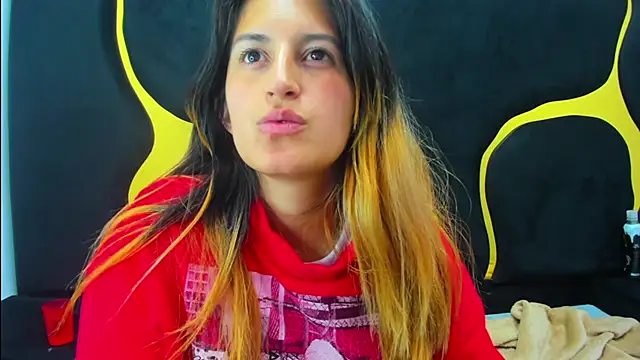 GiaRoussel online show from 18, 3, 2025