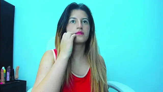 GiaRoussel online show from 20, 3, 2025