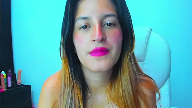 GiaRoussel online show from 20, 3, 2025