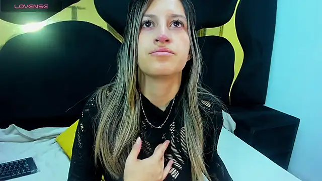 GiaRoussel online show from 31, 10, 2025