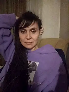 Francenia lolis online show from 3, 1, 2025