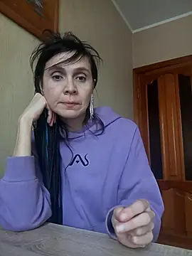 Francenia lolis online show from 28, 2, 2026