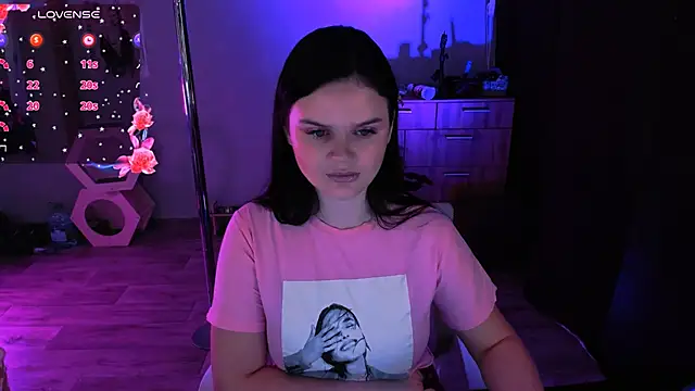 Lora Cain online show from 30, 6, 2026