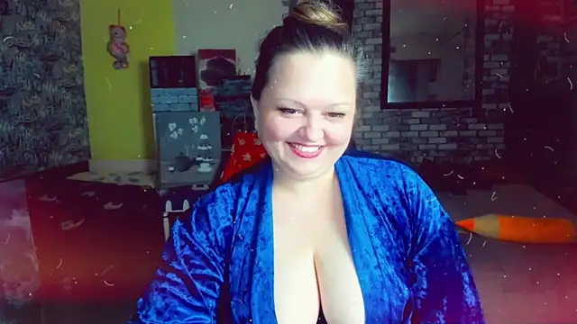 Snapshot of KlaraHoll chatting on 5, 12, 2024 KlaraHoll online show from 5, 12, 2024