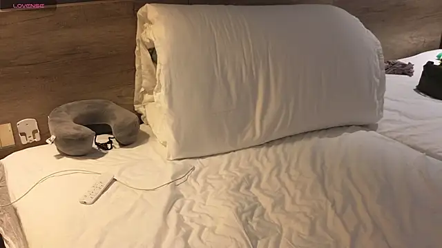 Snapshot of clementinena chatting on 14, 3, 2025 clementinena online show from 14, 3, 2025