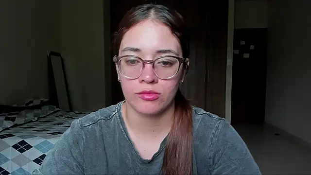 Snapshot of atenas_05_ chatting on 11, 2, 2025 atenas 05 online show from 11, 2, 2025