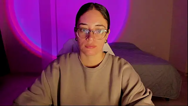 Snapshot of atenas_05_ chatting on 23, 10, 2025 atenas 05 online show from 23, 10, 2025