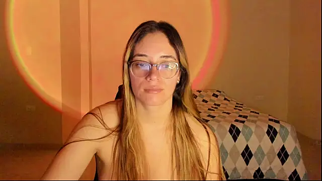 Snapshot of atenas_05_ chatting on 30, 10, 2025 atenas 05 online show from 30, 10, 2025