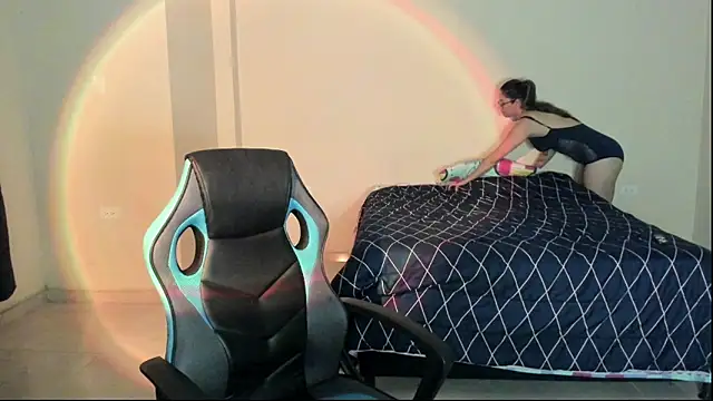 Snapshot of atenas_05_ chatting on 10, 11, 2025 atenas 05 online show from 10, 11, 2025