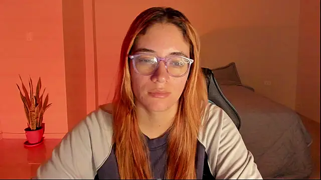 Snapshot of atenas_05_ chatting on 21, 2, 2026 atenas 05 online show from 21, 2, 2026