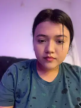 alisson carolina73 online show from 12, 4, 2026