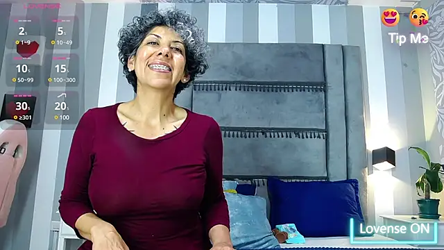 Julianewell online show from 8, 2, 2025