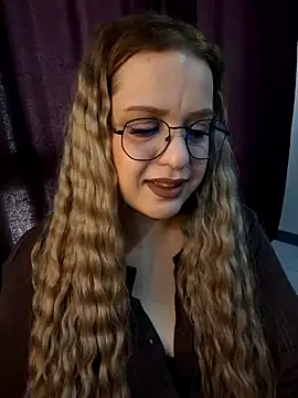 Snapshot of cansuozell chatting on 15, 10, 2025 cansuozell online show from 15, 10, 2025