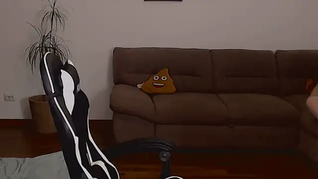 Snapshot of AshleyMoonX chatting on 7, 2, 2025 AshleyMoonX online show from 7, 2, 2025