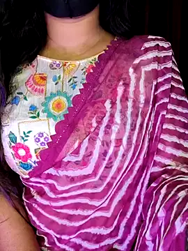 Snapshot of SexyAndHottie chatting on 22, 12, 2024 SexyAndHottie online show from 22, 12, 2024