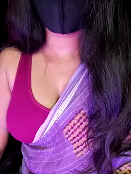 Snapshot of SexyAndHottie chatting on 2, 3, 2025 SexyAndHottie online show from 2, 3, 2025