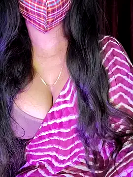 Snapshot of SexyAndHottie chatting on 19, 3, 2025 SexyAndHottie online show from 19, 3, 2025