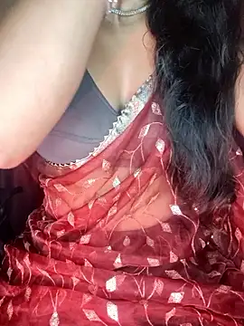 Snapshot of SexyAndHottie chatting on 1, 10, 2025 SexyAndHottie online show from 1, 10, 2025